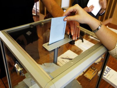 Les bureaux de vote seront ouverts de 8 à 18 heures, jusqu'à 19 heures à Caen.