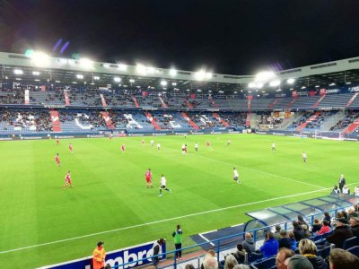Le SM Caen devra jouer sans ses supporters jusqu'au 15 avril inclus.