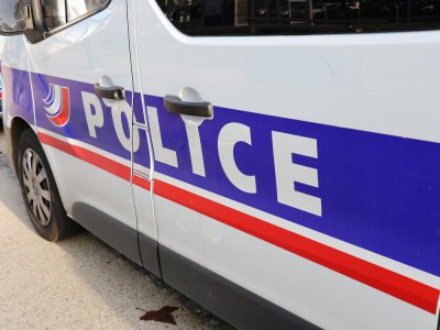 La police de Caen a interpellé le lundi 9 mars en fin de journée un trentenaire qui avait tiré avec un pistolet à gaz sur un homme de 25 ans.