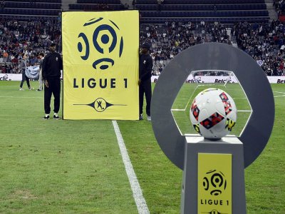 Logo de la Ligue 1 avant un match à Bordeaux, le 20 août 2016 - PASCAL PAVANI [AFP/Archives]