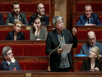 Le député de la France insoumise Eric Coquerel (C) pose une question au gouvernement à l'Assemblée nationale le 25 février 2020 - Ludovic Marin [AFP/Archives]