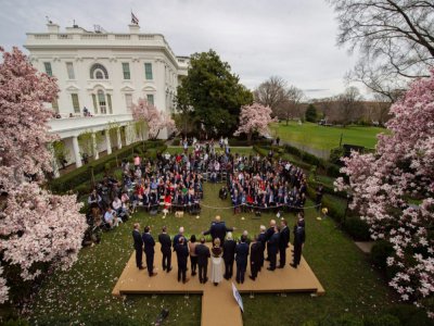 Le président américain Donald Trump s'exprime lors d'une conférence de presse dans les jardins de la Maison Blanche, le 13 mars 2020 - JIM WATSON [AFP]