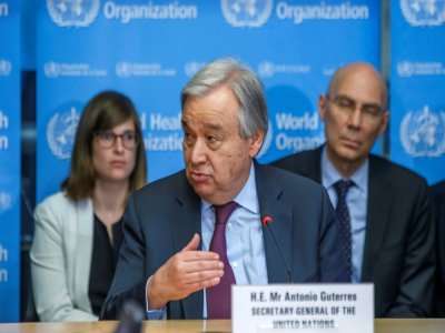 Le secrétaire général de l'ONU, Antonio Guterres, évoque le Covid-19 lors d'une visite à l'Organisation mondiale de la Santé à Genève le 24 février 2020. - SALVATORE DI NOLFI [POOL/AFP/Archives]