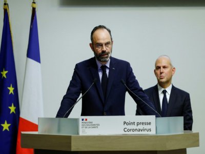 Allocution du Premier ministre Edouard Philippe, au côté du directeur général de la Santé, Jérôme Salomon (d), le 14 mars 2020 à Paris - Thomas SAMSON [AFP]