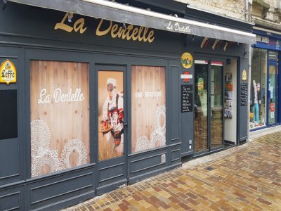 Comme tous ses confrères, le propriétaire de la brasserie La Dentelle à Alençon a été contraint de fermer boutique, sans savoir de quoi l'avenir sera fait…