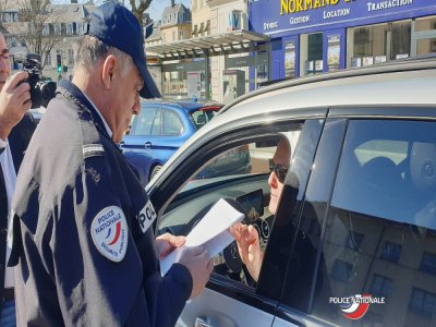 Une opération de contrôle a été menée ce mardi 17 mars en début d'après-midi au niveau de la place Cauchoise à Rouen. - DDSP 76