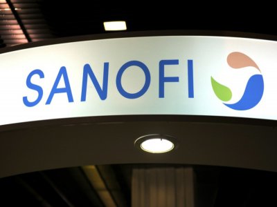 Sanofi est prêt à offrir aux autorités françaises des millions de doses de l'anti-paludique Plaquenil, pouvant traiter potentiellement 300.000 malades, après des essais jugés "prometteurs" auprès de patients atteints du Covid-19 - ERIC PIERMONT [AFP]