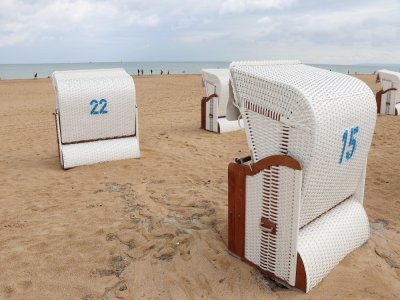 La plage de Merville-Franceville, célèbre pour ses "corbeilles", sera interdite au public dès ce jeudi 19 mars. - Célia Caradec