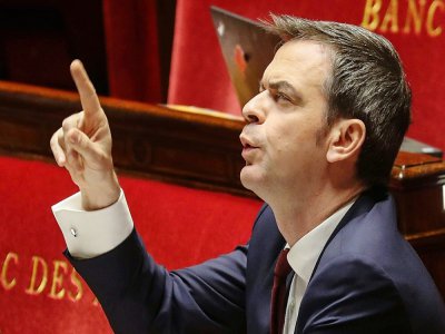 Le ministre de la Santé Olivier Véran lors des débats au Parlement le 21 mars 2020 - Ludovic MARIN [POOL/AFP]