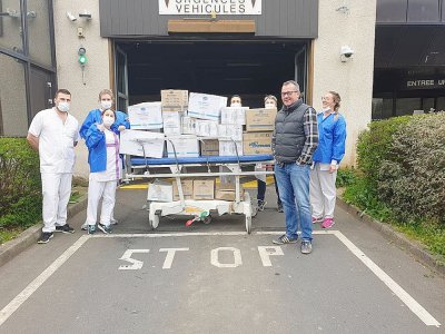 Yvan Wilbal, chef d'entreprise manchois, a fait don de 15 000 masques au CHU de Caen, le samedi 21 mars. - Yvan Wilbal