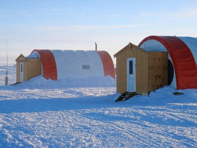 Bâtiments de la base franco-italienne Concordia en Antarctique, le 27 janvier 2007 - GUY CLAVEL [AFP/Archives]