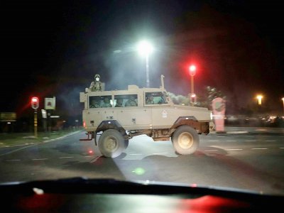 L'armée sud-africaine en position pour le début du confinement, le 26 mars 2020 à Soweto - Marco Longari [AFP]