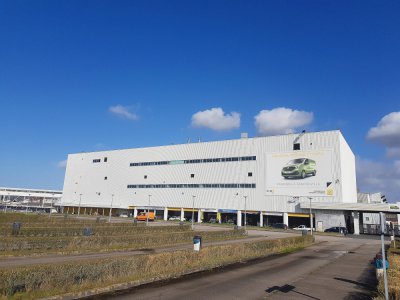 L'usine Renault de Sandouville est à l'arrêt depuis le 17 mars. La direction envisage une reprise de l'activité après le 6 avril.
