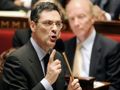 L'ancien ministre Patrick Devedjian, le 21 octobre 2009 à l'Assemblée nationale à Paris - Bertrand GUAY [AFP/Archives]