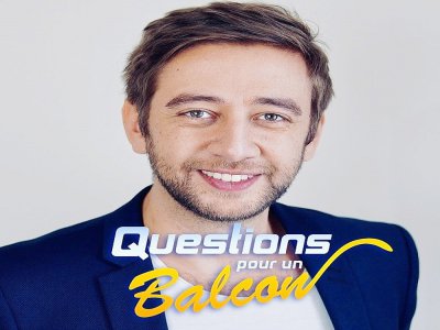 Le comédien Noam Cartozo s'improvise animateur de Questions pour un Balcon. - Noam Cartozo