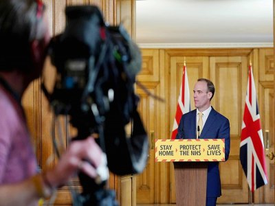 Le ministre britannique des Affaires étrangères Dominic Raab lors d'une conférence de presse sur la pandémie du Covid-19, le 7 avril 2020 - Pippa FOWLES [10 Downing Street/AFP]