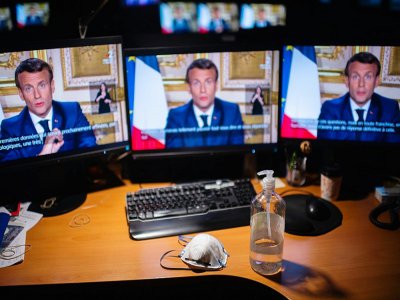 Le président français Emmanuel Macron, le 13 avril 2020 à Paris - Martin BUREAU [AFP]