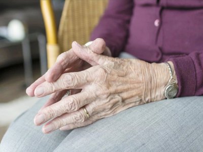 L'inquiétude monte dans les Établissements d'hébergement pour personnes âgées dépendantes. En Normandie, des mesures vont être prises pour ralentir cette épidémie.