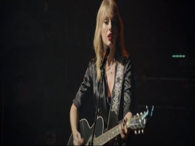 Taylor Swift n'est pas revenue se produire en France depuis septembre 2019, lors de d'un passage à Paris. Elle interprétait ici le titre The Man.