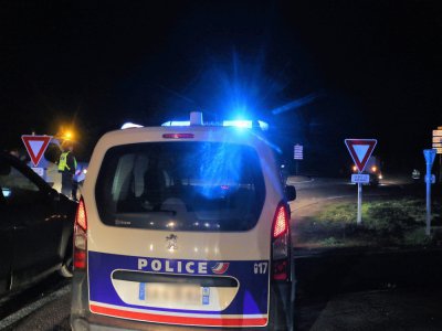 De nombreux policiers ont été mobilisés sur place pour contenir les violences urbaines, dimanche 26 avril à Rouen. - Illustration