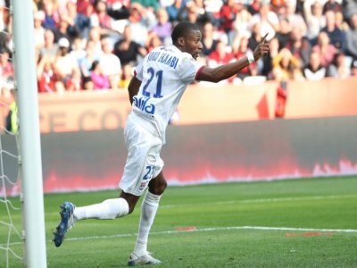 L'attaquant de Lyon Karl Toko-Ekambi célèbre un but sur la pelouse de Nice en L1 le 2 février 2020 - VALERY HACHE [AFP/Archives]