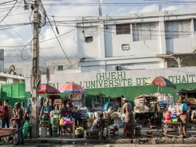 Les étals d'un marché près de l'hôpital de Port-au-Prince, le 26 mars 2020 à Haïti - Pierre Michel Jean [AFP/Archives]