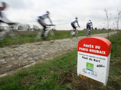 Paris-Roubaix aura son équivalent féminin, qui sera couru le 25 octobre 2020 en ouverture de la prestigieuse classique cycliste - PETER DECONINCK [BELGA/AFP/Archives]