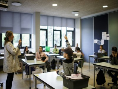 Une salle de classe réorganisée pour prévenir la propagation du coronavirus à Copenhague le 29 avril 2020 - Thibault Savary [AFP/Archives]
