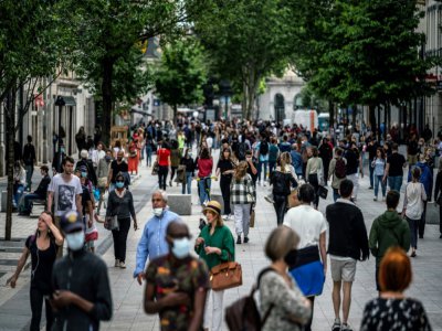 Une rue commerçante de Lyon, le 11 mai 2020 au premier jour du déconfinement en France - JEFF PACHOUD [AFP]