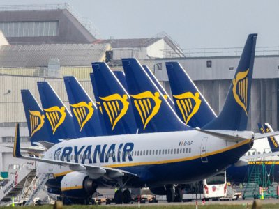 Des appareils de la compagnie aérienne Ryanair, le 23 mars 2020 à l'aéroport de Dublin - Paul Faith [AFP/Archives]