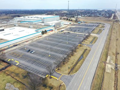 Le parking réservé aux employés presque vide à l'usine de Fiat Chrysler Automobiles de Belvidere le 24 mars 2020 dans l'Illinois - SCOTT OLSON [Getty/AFP/Archives]
