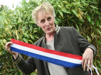 Marie Cau, la première maire transgenre en France, le 24 mai 2020 à Tilloy-lez-Marchiennes (Nord) - FRANCOIS LO PRESTI [AFP]