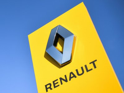 Le logo du constructeur automobile français Renault prise le 8 juillet 2019 - LOIC VENANCE [AFP/Archives]