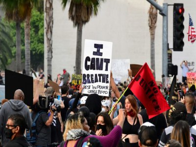 Manifestation à Los Angeles, le 2 juin 2020 après la mort de George Floyd - Frederic J. BROWN [AFP]
