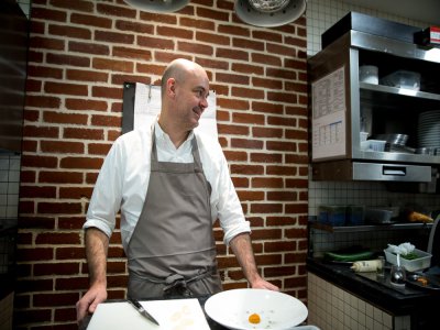 Alexandre Bourdas est le chef du SaQuaNa, restaurant deux étoiles à Honfleur. - Franck Hamel