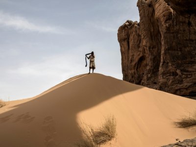 Un membe de la tribu de Nemadi dans le désert mauritanien, près de Tichitt, le 26 janvier 2020 - JOHN WESSELS [AFP]