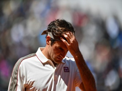 Roger Federer, le 7 juin 2019 sur le court central de Roland-Garros à Paris - Martin BUREAU [AFP/Archives]