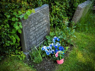 La tombe de Stig Engstrom au cimetière nord de Taby à l'extérieur de Stockholm le 10 juin 2020 - Claudio BRESCIANI [TT News Agency/AFP/Archives]