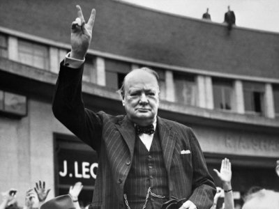 Le Premier ministre britannique Winston Churchill, qui a dirigé le Royaume-Uni pendant la Seconde Guerre mondiale et a mené la résistance au nazisme - - [AFP/Archives]