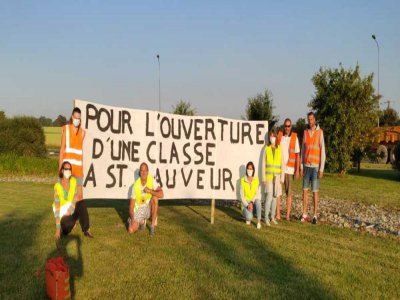 Mobilisation des parents d'élèves de Saint-Sauveur-d'Emalleville. - .