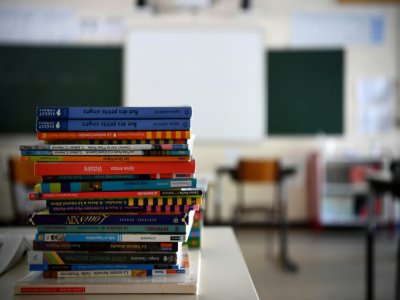 Deux écoles élémentaires parisiennes sont fermées depuis mardi et mercredi par mesure de prudence suite à la confirmation de cas positifs de Covid-19 - FRANCK FIFE [AFP/Archives]