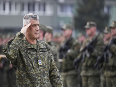 Le président kosovar Hashim Thaci inpecte les membres de al Kosovo Security Force à Pristima, le 13 décembre 2018. - Armend NIMANI [AFP/Archives]