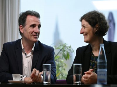 Les écologistes Jeanne Barseghian, candidate à Strasbourg, et Eric Piolle, candidat à sa réélection à Grenoble, lors d'une conférence de presse à Strasbourg le 17 juin 2020 - FREDERICK FLORIN [AFP]