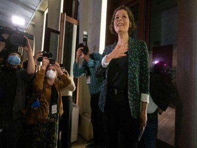 Jeanne Barseghian, nouvelle maire de Strasbourg, à l'annonce de sa victoire le 28 juin 2020 - PATRICK HERTZOG [AFP]