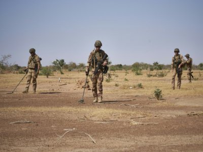 Des soldats français de l'opération Barkhane dans le nord du Burkina Faso le 12 novembre 2019 - MICHELE CATTANI [AFP/Archives]