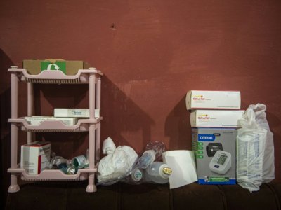 Les médicaments, au domicile de la famille Hernández à Lima - ERNESTO BENAVIDES [AFP]