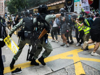 Lors d'un rassemblement d'opposants à la  loi sur la sécurité nationale imposée le 30 juin 2020 par Pékin à Hong Kong, le 1er juillet 2020 à Hong Kong - DALE DE LA REY [AFP]