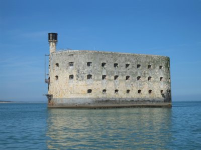 Fort Boyard sera de retour sur France 2 dès le samedi 11 juillet. - Fort Boyard