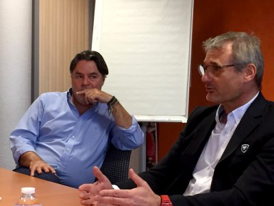 Pierre Esnée (à droite) président du SMC10 et le pôle des actionnaires majoritaires du SM Caen doivent rapidement trouver un accord.  - Sylvain Letouzé