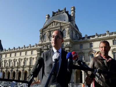 Le directeur du Louvre, Jean-Luc Martinez, répond à des journalistes le 6 juillet 2020 - FRANCOIS GUILLOT [AFP]